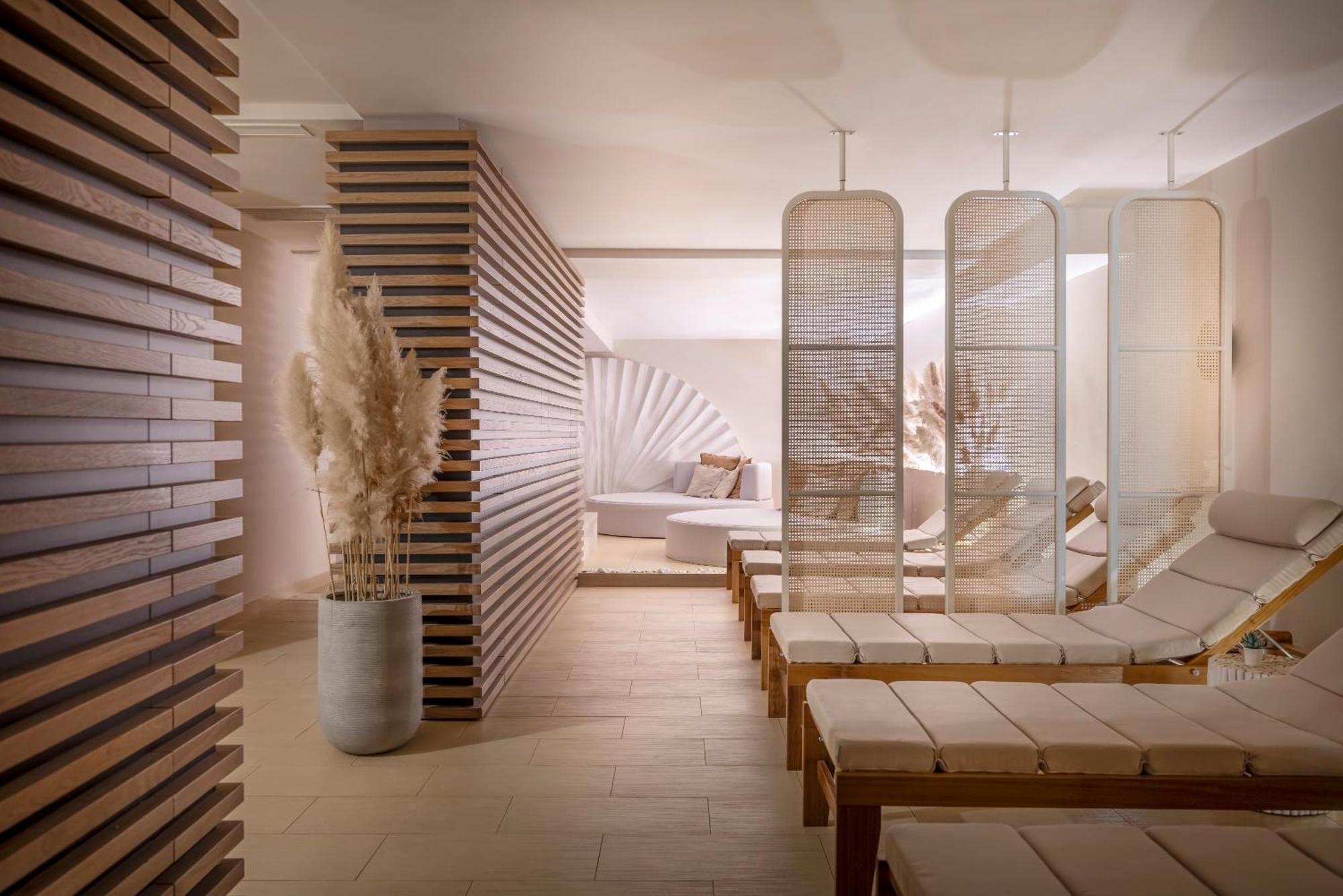 Valamar Lacroma Hotel